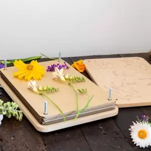How to press flowers with a flowre press